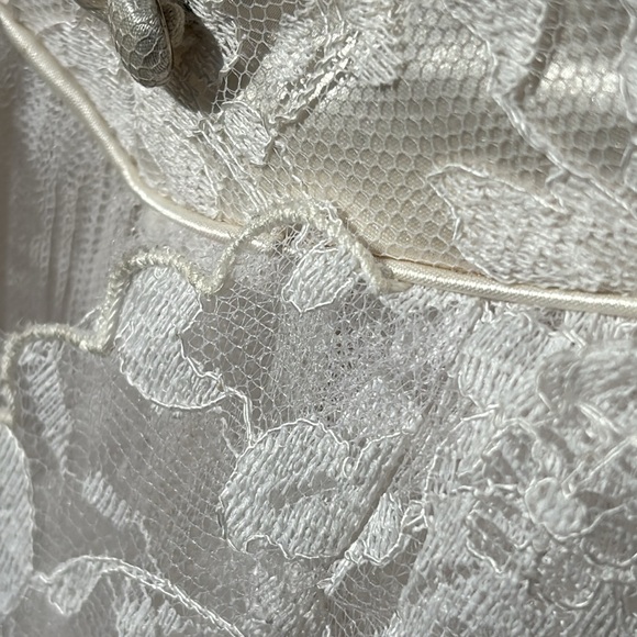 Lace Wedding Dress Vintage 1950s Collar Lace & Satin Wedding Long Sleeve - Picture 14 of 16